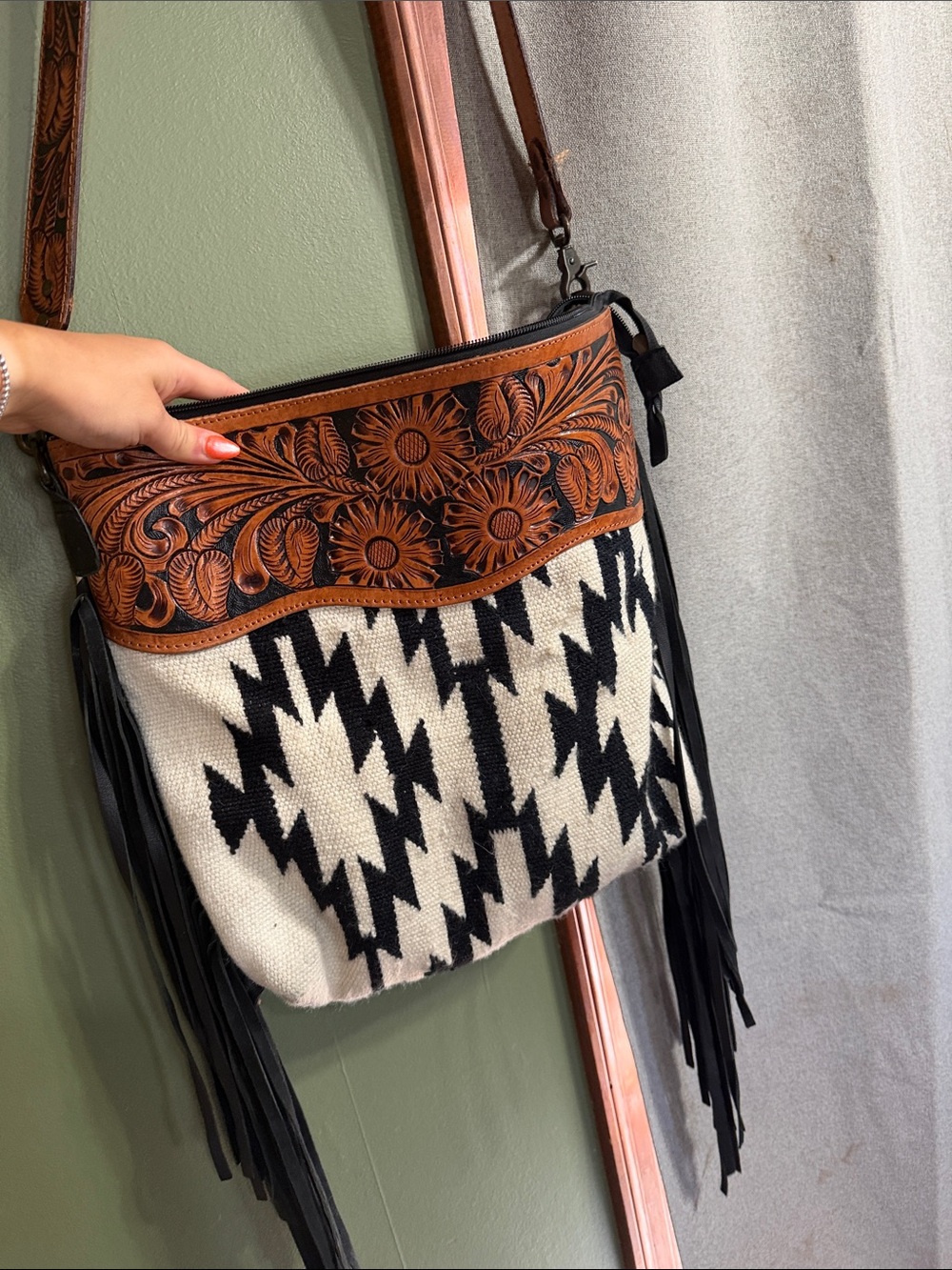American Darling Crossbody